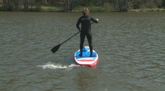 Rekreačné oblasti pomaly ožívajú, už aj na vode sme našli prvého odvážlivca