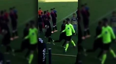 VIDEO: Neuveriteľná brutalita na východe Slovenska. Iba 15-ročný tínedžer päsťou napadol rozhodcu