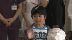 Japonská dráma sa skončila, chlapec odchádzal z nemocnice ako celebrita