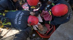 Zázrak. Z trosiek budovy vytiahli živú ženu, 52 hodín bojovala o život