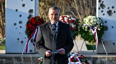 Kládli vence aj zvolávali na námestia. Politici si Nežnú revolúciu pripomenuli každý inak