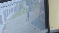 Desivý útok v materskej škole v Leviciach priamo pred očami detí. Zlodeji pri krádeži brutálne napadli učiteľku