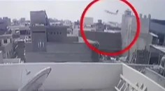 Kamera zachytila pád pakistanského airbusu, už poznajú aj príčinu nešťastia