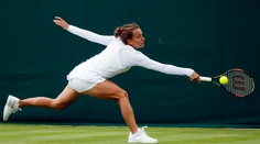 Strýcová je už vo wimbledonskom šestnásťfinále
