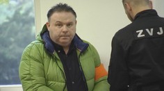 Prípad vraždy Andrey Vlčekovej: Na súde vypovedal starší syn. Otca volal obžalovaný, ten mu pri otázkach vykal