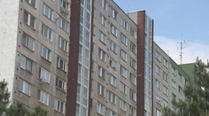 Lacné byty od štátu sú u nás už folklór: Pozrite si, kto všetko dostal byt za pár drobných