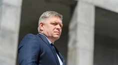Poradca premiéra Chmelár kritizuje Ficove vyjadrenia, že Smer bude blokovať vstup Ukrajiny do NATO