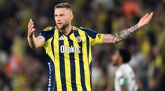 Koniec európskej cesty? Fenerbahce doma vybuchlo, Škriniar striedal už v prvom polčase. Plzeň s cenným výsledkom