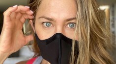 Krutá realita: Jennifer Aniston zverejnila fotku z lôžka, na všetkých má prosbu