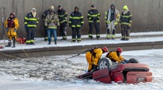 Mrazivé peklo v USA si vyžiadalo najmenej 28 obetí. Mnohí zahynuli pri nehodách