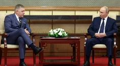 V Pekingu sa začala slávnostná vojenská prehliadka. Zúčastnili sa na nej V. Putin aj R. Fico