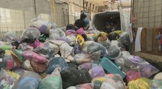 Koniec spaľovania oblečenia. Nové pravidlá zakazujú značkám a reťazcom ničiť nepredaný textil