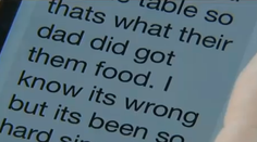 Žena posielala SMS-ky zlodejovi, ktorý jej ukradol auto. Pozrite sa, čo jej odpísal