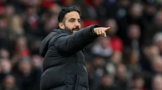 Tréner Manchestru United nechal voľný priebeh emóciám po ďalšej prehre. Odniesol si to televízor