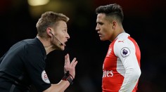 VIDEO: Alexis Sanchéz predviedol trápne divadlo, ale rozhodca mu na to neskočil