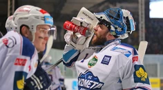 Česká extraliga vrcholí, prím hrajú slovenskí brankári