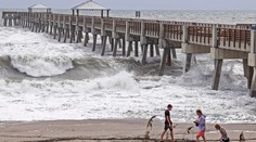 Hurikán Dorian si na Bahamách vyžiadal najmenej päť mŕtvych