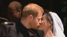 Meghan Markle a princ Harry všetkých prekvapili! Takto vyzeral ich prvý bozk