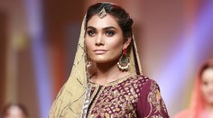 V troskách pakistanského lietadla zahynula aj slávna modelka. Vracala sa z pohrebu