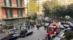 Lúpež banky za bieleho dňa. Zlodeji držali 25 rukojemníkov, keď dnu vtrhli policajti, boli už fuč