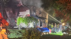 Totálna bezmocnosť. Privolaný hasič až na mieste zistil, že v horiacom dome zahynulo 10 členov rodiny