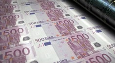 V Rakúsku začali vyplácať 500-eurový protiinflačný bonus. Dostane ho každý