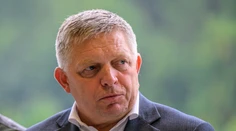 Premiér oznámil zásah proti drahým palivám. Od októbra zastropuje maržu čerpacích staníc