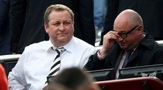 Majiteľ Newcastlu United Ashley ponúkol klub na predaj