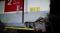 Pri zrážke traktora s vlakom pri Čadci úradoval alkohol. Žena (†74) zomrela vo vlečke