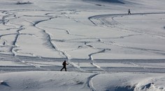 Sneženie a lavíny zastavili dopravu medzi Talianskom a Rakúskom