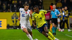 Slováci neuspeli vo Švédsku. Dúbravku mrzia hlavne zranenia, Calzona je na hráčov hrdý