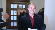 Kotleba nečakane vyrazil medzi novinárov. Zistite prečo