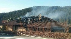 Nabíjali detské auto a zhorel im nový dom za státisíce eur