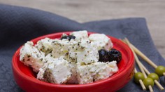 Produkcia obľúbeného gréckeho syra je v ohrození. V krajine zabíja zvieratá „kozí mor“