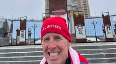 Muža, ktorý so zbraňou sledoval Donalda Trumpa, obvinili z pokusu o atentát