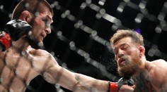 Nurmagomedov v zápase roka porazil McGregora. Po súboji sa strhla hromadná bitka
