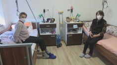 Príspevok na opatrovanie sa má zvýšiť, no stále hrozí, že si dôchodcovia za služby budú priplácať