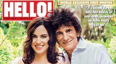 Ronnie Wood sa v 69 rokoch stal otcom. Ukázal krásne dvojičky