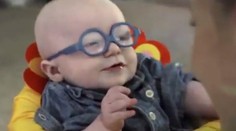 Štvormesačný chlapček so vzácnou chorobou prvýkrát uvidel mamu