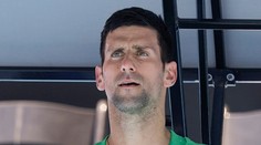 Djokovič má nový problém. Hrozí, že ho pre nezáujem zaočkovať sa nepustia na ďalší grandslam