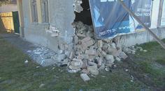 Starosta obce pri Trnave zdemoloval dom a vážne sa zranil. Podľa našich informácií bol opitý