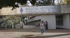 V žilinskej nemocnici čakajú pacienti na operáciu aj roky. To by sa malo vďaka miliónom od vlády zmeniť