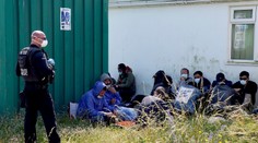 Rekordný počet migrantov sa za jeden deň preplavilo do Británie