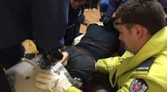 V práčke sa neskrývajú iba deti. Zasekol sa v nej dospelý muž