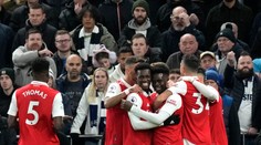 Premier league: Tak modrý alebo červený? Londýnske derby vyhrala Chelsea aj Arsenal