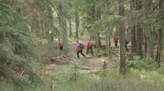 Zverejnili príčinu smrti matky a syna, ktorých telá našli v Krkonošiach. Chlapec bol uškrtený, žena obesená