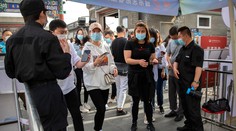 Peking hlási, že situácia v meste je mimoriadne vážna
