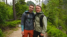 Aby zachránil syna, kráča Slovenskom. S Tribulom po horách sa vydal otec, ktorý zbiera milióny eur na liečbu pre Vilka
