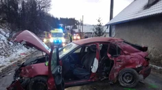 Vážna dopravná nehoda v Domaniži. Výlet štyroch mladých chlapcov sa skončil tragicky