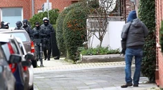Po dvoch dňoch razií v Bruseli belgické úrady zadržali ďalších päť podozrivých